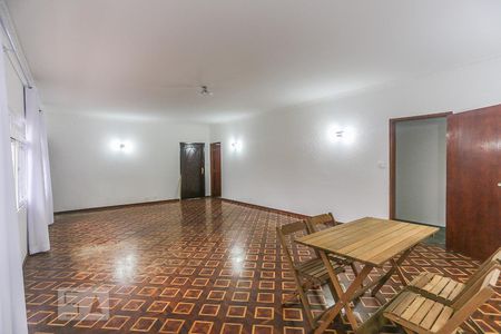 Sala de Estar de casa à venda com 4 quartos, 850m² em Caxingui, São Paulo