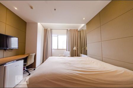 Quarto de kitnet/studio para alugar com 1 quarto, 25m² em Cidade Jardim, Belo Horizonte