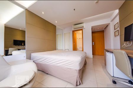 Quarto de kitnet/studio para alugar com 1 quarto, 25m² em Cidade Jardim, Belo Horizonte