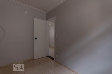 Quarto 2 de apartamento para alugar com 2 quartos, 50m² em São João Batista, Belo Horizonte