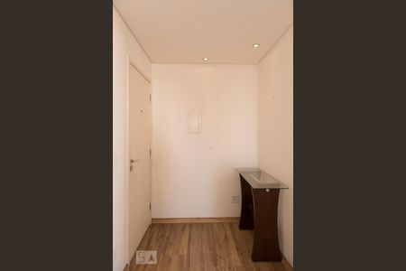 Hall de entrada de apartamento para alugar com 2 quartos, 45m² em Brás, São Paulo