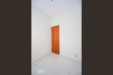 Quarto 01 de apartamento para alugar com 2 quartos, 40m² em Vila Esperança, São Paulo