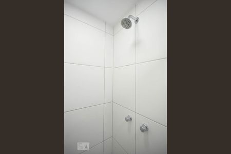 Apartamento para alugar com 49m², 2 quartos e 1 vagaDetalhe do Banheiro