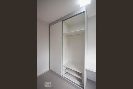 Apartamento para alugar com 49m², 2 quartos e 1 vagaArmário do Quarto 1