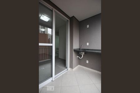 Apartamento para alugar com 49m², 2 quartos e 1 vagaVaranda