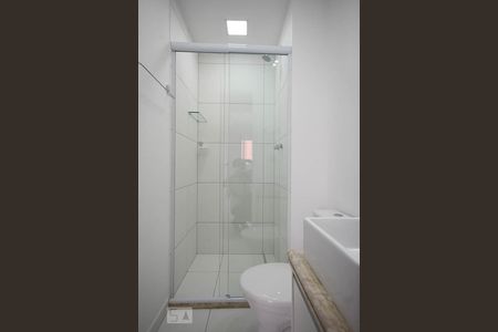 Apartamento para alugar com 49m², 2 quartos e 1 vagaDetalhe do Banheiro