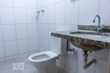 Banheiro de kitnet/studio para alugar com 1 quarto, 52m² em Jardim Clímax, São Paulo