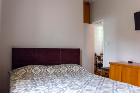 Suíte  de casa à venda com 4 quartos, 300m² em Cidade Vargas, São Paulo