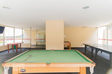 Apartamento para alugar com 55m², 2 quartos e 1 vaga Apartamento para alugar com 55m², 2 quartos e 1 vagaÁrea comum - Salão de Jogos