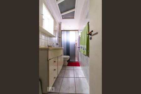 Apartamento à venda com 74m², 2 quartos e 2 vagasBanheiro 