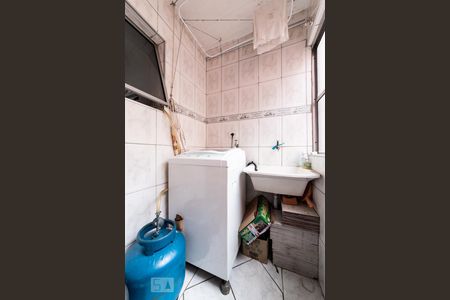 Apartamento à venda com 74m², 2 quartos e 2 vagasLavanderia