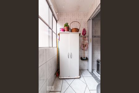 Apartamento à venda com 74m², 2 quartos e 2 vagasLavanderia