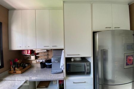 Apartamento à venda com 186m², 3 quartos e 3 vagas Apartamento à venda com 186m², 3 quartos e 3 vagasCozinha - Armários