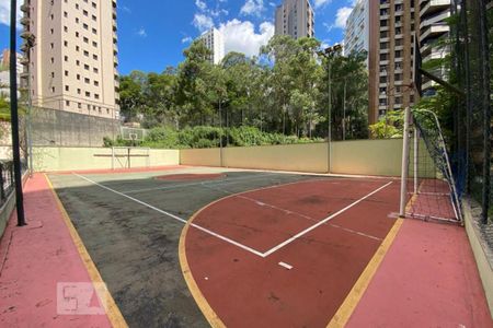 Apartamento à venda com 186m², 3 quartos e 3 vagas Apartamento à venda com 186m², 3 quartos e 3 vagasQuadra