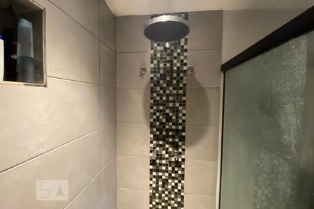 Apartamento à venda com 186m², 3 quartos e 3 vagas Apartamento à venda com 186m², 3 quartos e 3 vagasChuveiro