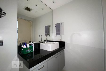 Apartamento à venda com 186m², 3 quartos e 3 vagas Apartamento à venda com 186m², 3 quartos e 3 vagasQuarto 3 - Suíte