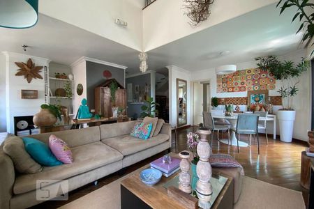 Sala de apartamento à venda com 3 quartos, 186m² em Vila Suzana, São Paulo