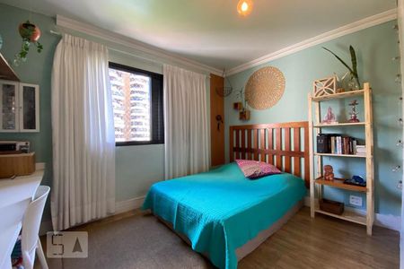 Apartamento à venda com 186m², 3 quartos e 3 vagas Apartamento à venda com 186m², 3 quartos e 3 vagasQuarto Suíte 2