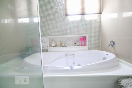 Casa à venda com 130m², 2 quartos e 2 vagas Casa à venda com 130m², 2 quartos e 2 vagasBanheiro do quarto 3