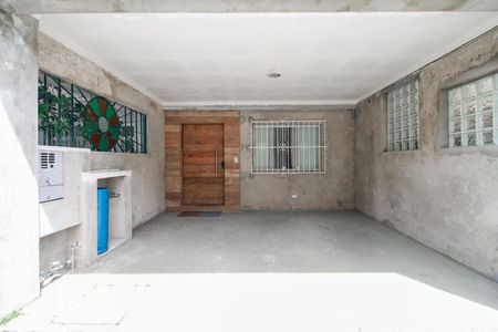 Casa à venda com 130m², 2 quartos e 2 vagas Casa à venda com 130m², 2 quartos e 2 vagasGaragem