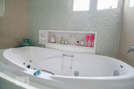 Casa à venda com 130m², 2 quartos e 2 vagas Casa à venda com 130m², 2 quartos e 2 vagasBanheiro do quarto 3