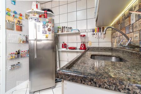 Apartamento à venda com 100m², 2 quartos e 1 vaga Apartamento à venda com 100m², 2 quartos e 1 vagaCozinha
