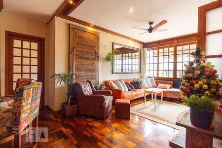 Sala de apartamento à venda com 2 quartos, 100m² em Petrópolis, Porto Alegre