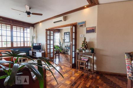 Sala de apartamento à venda com 2 quartos, 100m² em Petrópolis, Porto Alegre