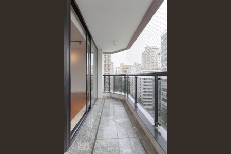 Apartamento à venda com 190m², 3 quartos e 3 vagasVaranda