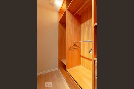 Apartamento à venda com 190m², 3 quartos e 3 vagasCloset da Suíte 3