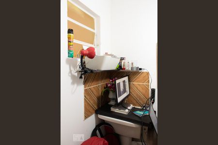 Casa à venda com 240m², 3 quartos e 2 vagasQuarto de Serviço