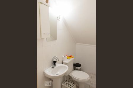 Banheiro Social de casa para alugar com 3 quartos, 240m² em Imirim, São Paulo