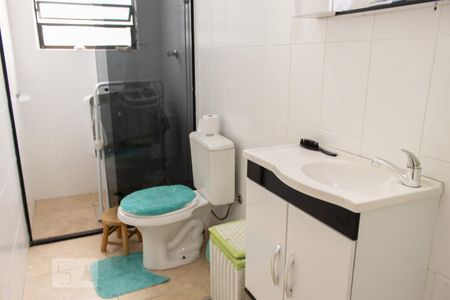 Casa à venda com 240m², 3 quartos e 2 vagasBanheiro Social