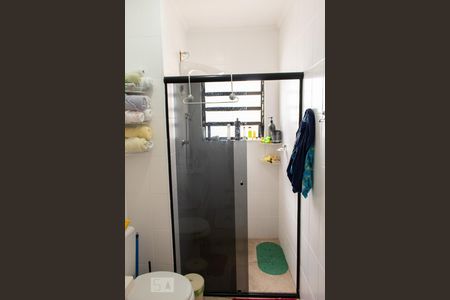 Casa à venda com 240m², 3 quartos e 2 vagasBanheiro da Suíte