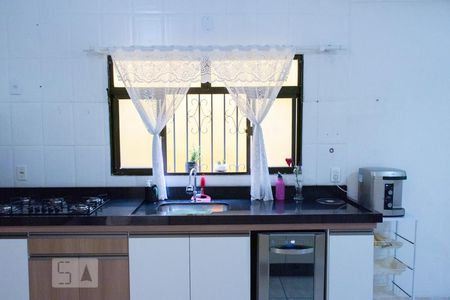 Casa à venda com 240m², 3 quartos e 2 vagasCozinha