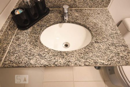 Apartamento à venda com 54m², 2 quartos e 1 vagaDetalhe do Banheiro Suíte 