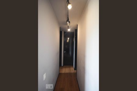 Corredor de apartamento à venda com 2 quartos, 54m² em Vila Praia, São Paulo