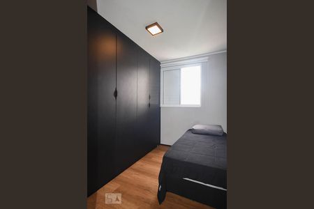 Quarto de apartamento à venda com 2 quartos, 54m² em Vila Praia, São Paulo