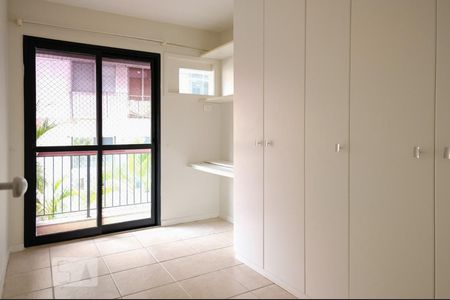 Quarto 1 de apartamento à venda com 2 quartos, 70m² em Tijuca, Rio de Janeiro