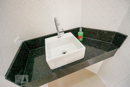 Casa à venda com 300m², 3 quartos e 7 vagasDetalhe lavabo