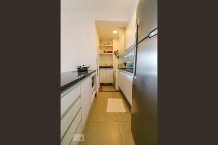 Apartamento para alugar com 83m², 2 quartos e 2 vagas Apartamento para alugar com 83m², 2 quartos e 2 vagasCozinha