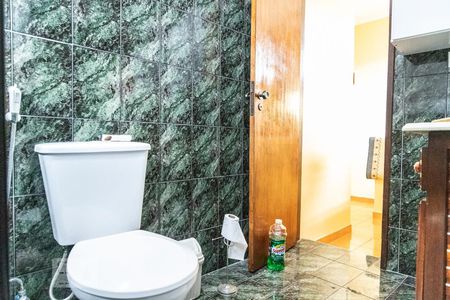 Casa à venda com 372m², 5 quartos e 1 vagaBanheiro