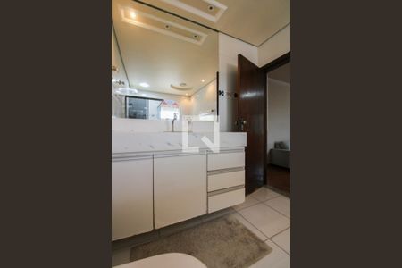 Casa à venda com 750m², 6 quartos e 6 vagasBanheiro da Suíte 1