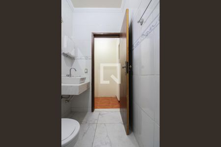 Casa à venda com 750m², 6 quartos e 6 vagasBanheiro da Suíte 4