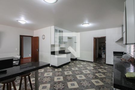 Casa à venda com 750m², 6 quartos e 6 vagasCozinha e Copa