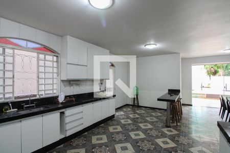 Casa à venda com 750m², 6 quartos e 6 vagasCozinha e Copa