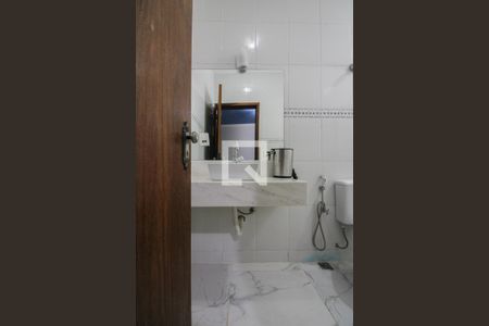 Casa à venda com 750m², 6 quartos e 6 vagasBanheiro da Suíte 2