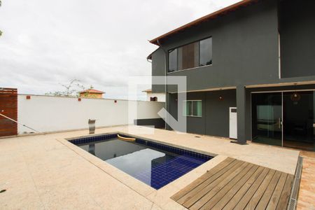 Casa à venda com 750m², 6 quartos e 6 vagasPiscina