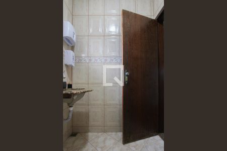 Casa à venda com 750m², 6 quartos e 6 vagasBanheiro da Suíte 5