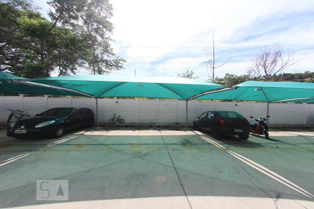 Apartamento à venda com 43m², 2 quartos e 1 vaga Apartamento à venda com 43m², 2 quartos e 1 vagaArea Comum Estacionamento